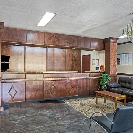 Zen Living Suites Extended Stay - Jacksonville - University Blvd エクステリア 写真